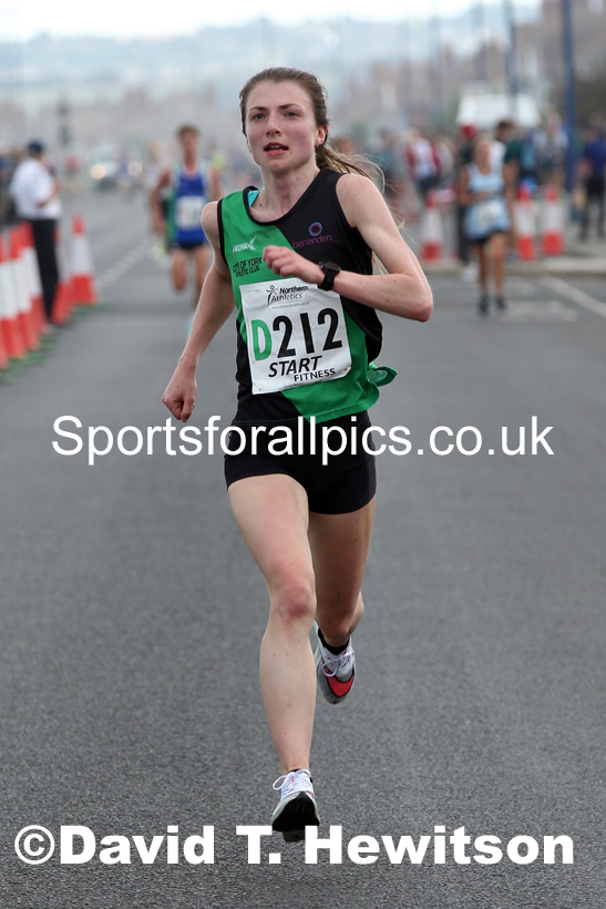 Senior womens 4 stage relay, 2021 Northern 6 and 4 Stage and Young Athletes Road Relays, Redcar. Photo: David T. Hewitson/Sports for All Pics